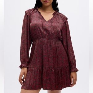 BRAND NEW WITH TAGS Split Neck Tiered Dress Size Medium Petite from Gap